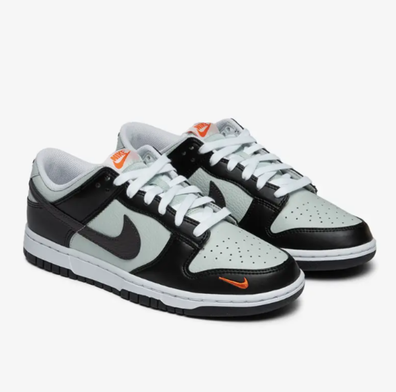  SB Dunk Low Black Medium Ash-Light Silver