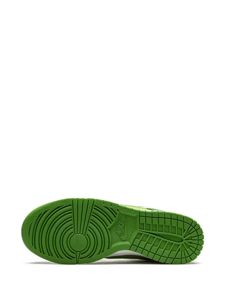 Dunk Low Retro Chlorophyll Sneakers