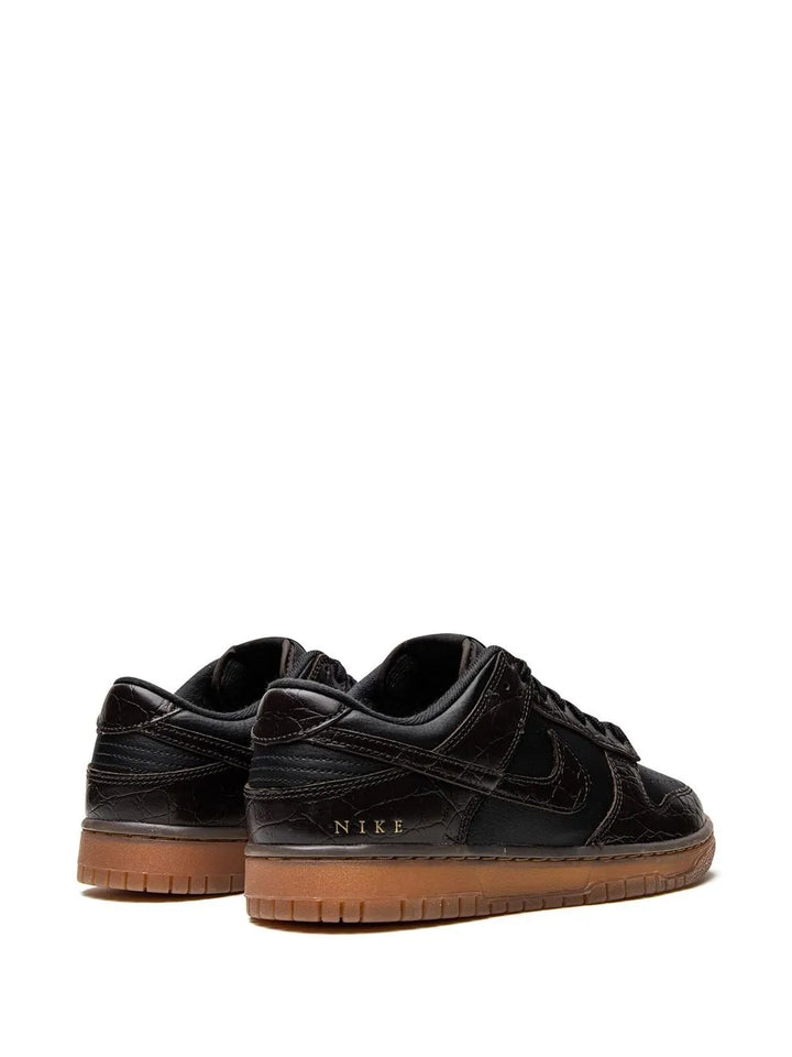 Dunk Low Velvet Brown Black Sneakers