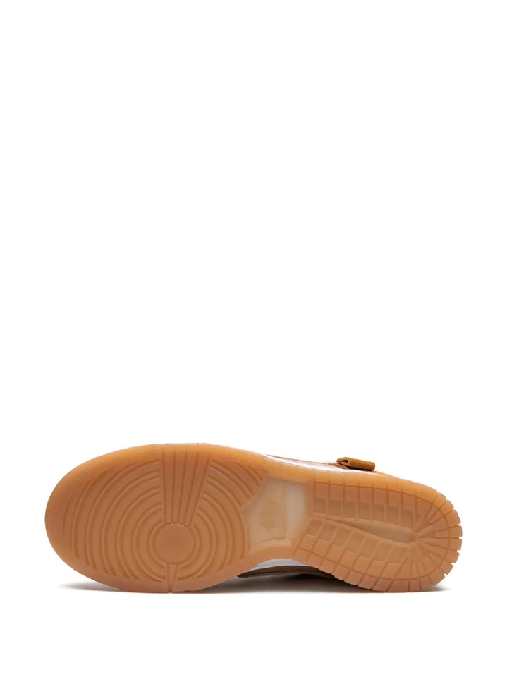 Dunk Low Se Teddy Bear Praline Sneakers