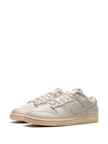 Dunk Low Light Orewood Brown Sneakers