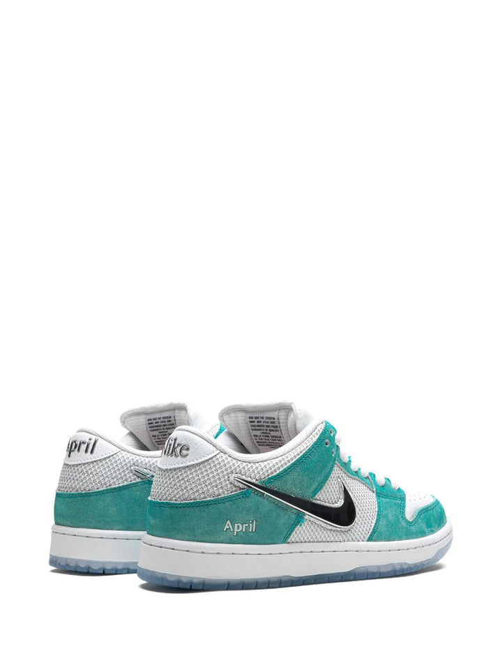 Dunk Low Pro Qs April Skateboards Sneakers