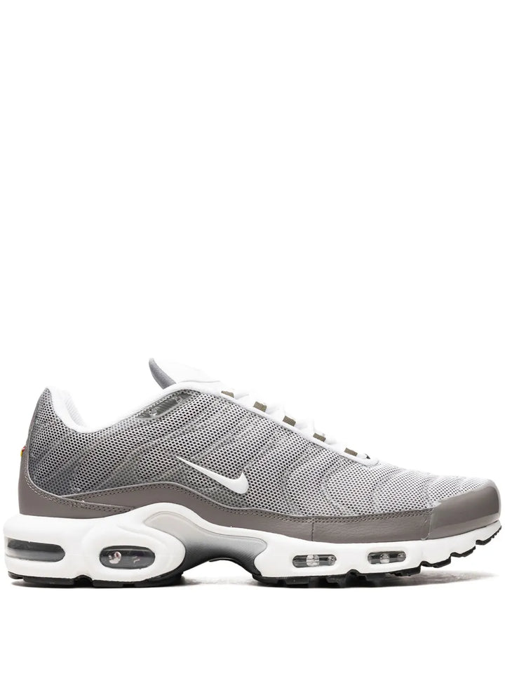 Air Max Plus Se Flat Pewter Sneakers