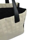 Pre-OwnedCHANEL Pre-Owned2006 CC-logo tote bag