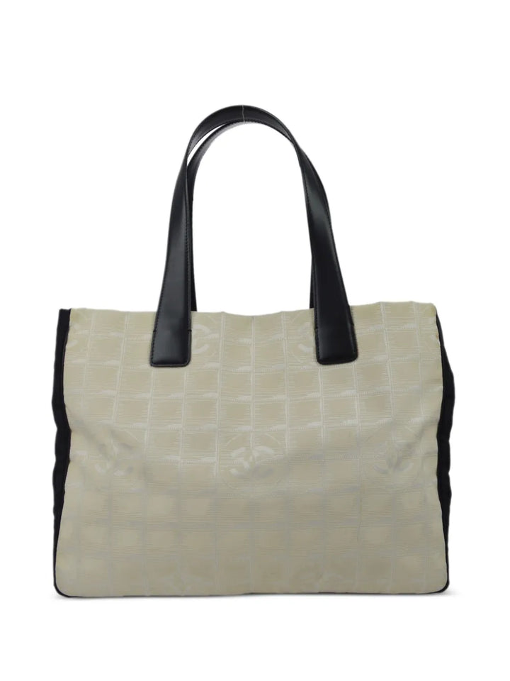 Pre-OwnedCHANEL Pre-Owned2006 CC-logo tote bag
