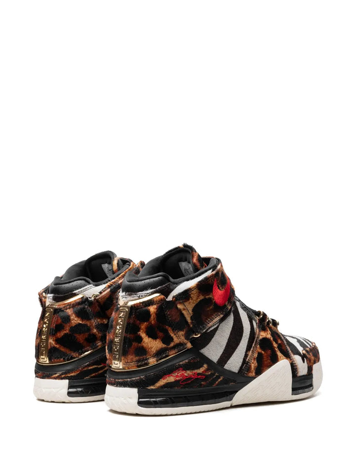 Lebron 2 Beast Sneakers