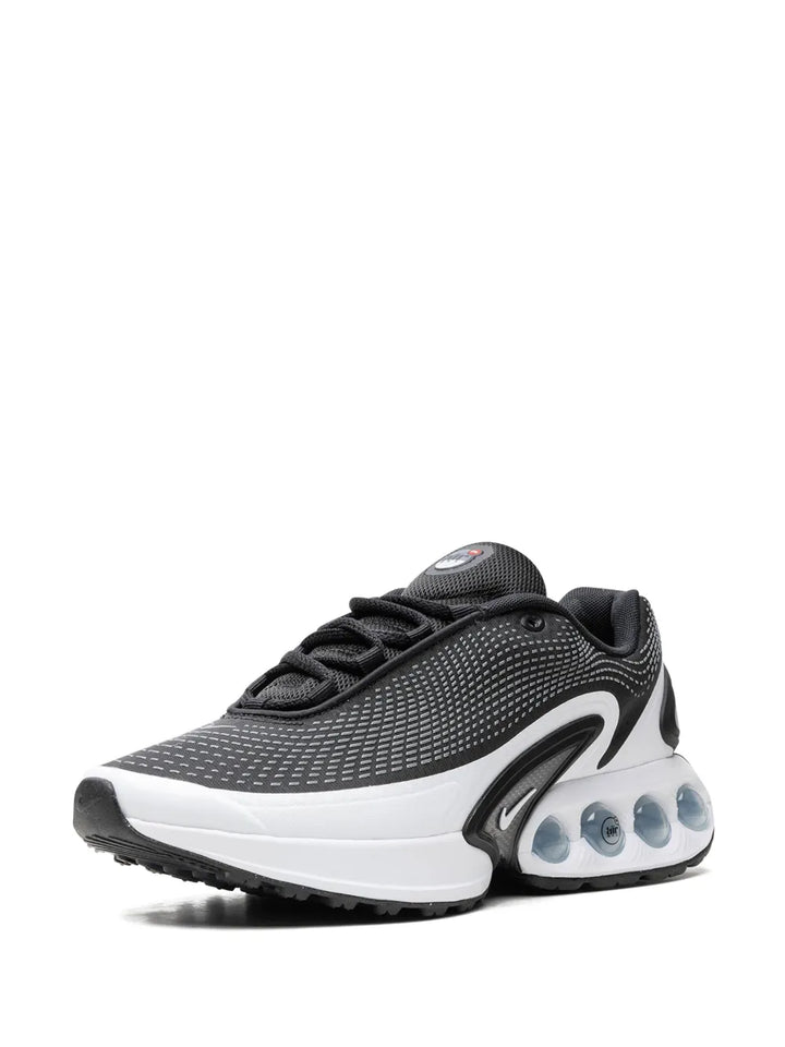 Air Max Dn Black/White Sneakers