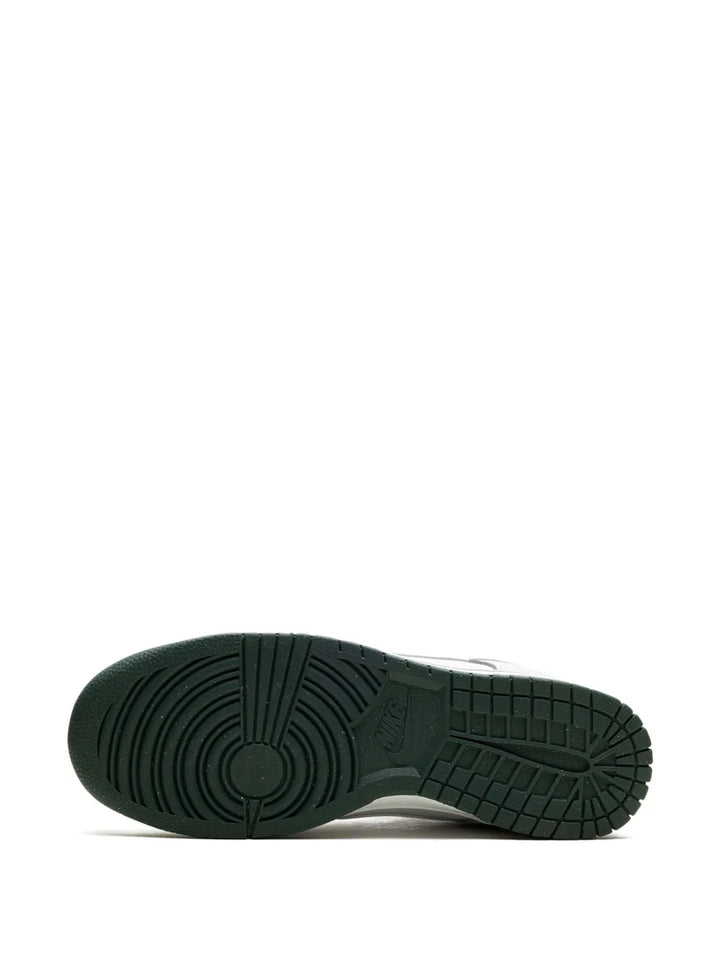Dunk Low Retro Se Vintage Green Sneakers