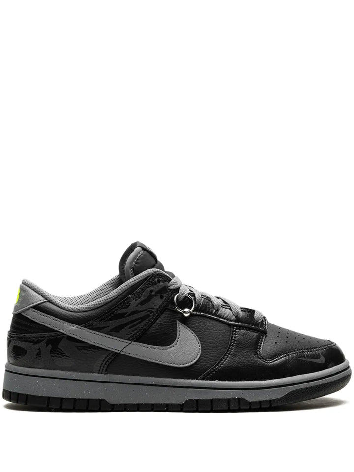 Dunk Low Qs Berlin Sneakers