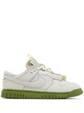 Dunk Low Jumbo Sneakers