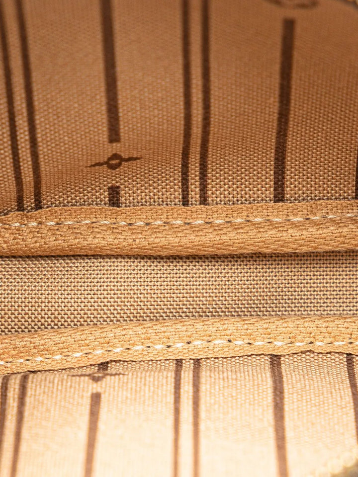 Pre-OwnedLouis Vuitton Pre-Owned2007 Monogram Trunks and Bags Mini Pochette Accessoires handbag