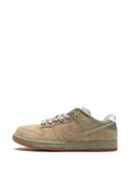 Dunk Low Parachute Beige Sneakers