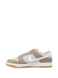 Dunk Low Sneakers