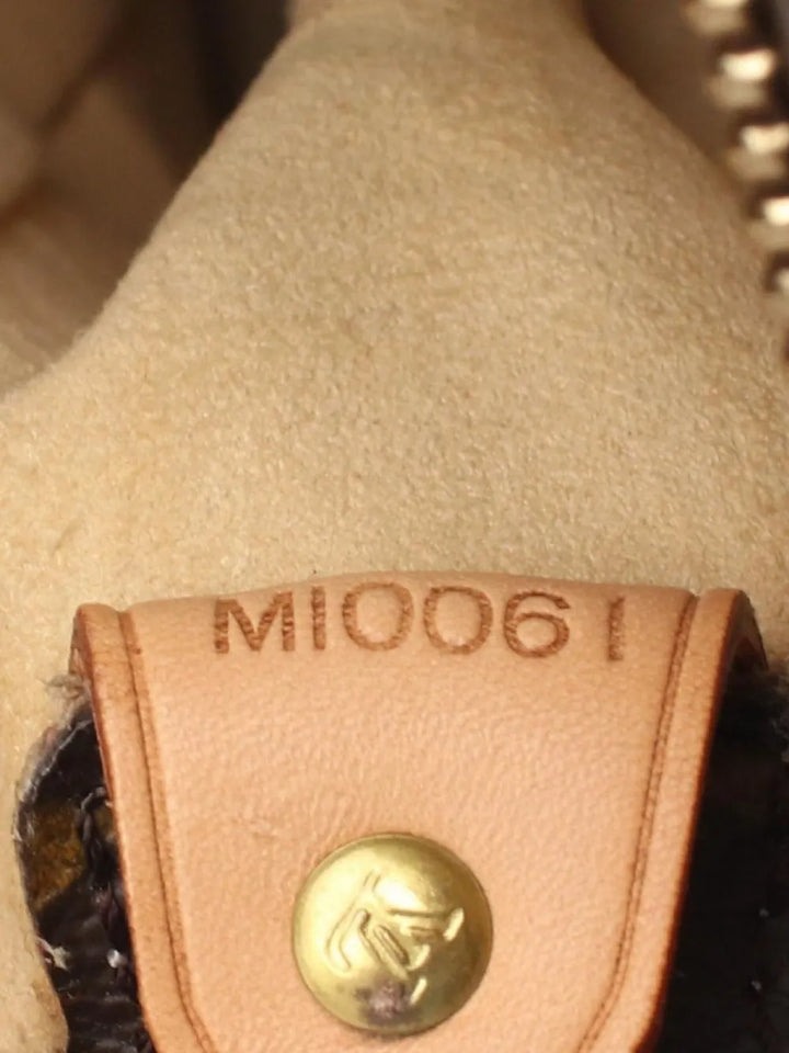 Pre-OwnedLouis Vuitton Pre-Owned2001 Looping GM shoulder bag