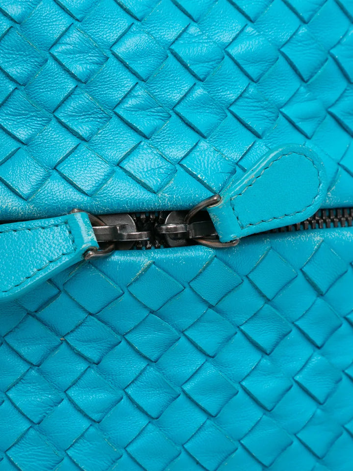 Pre-OwnedBottega Veneta Pre-Owned2012-2024 Nappa Intrecciato Cube crossbody bag