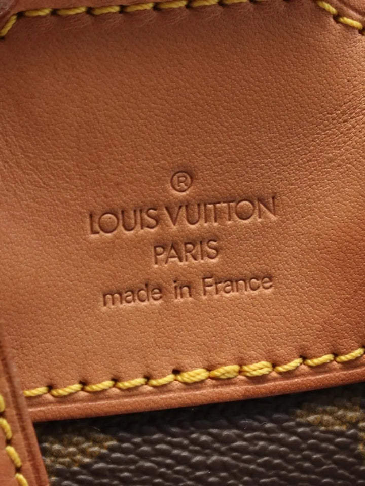 Pre-OwnedLouis Vuitton Pre-Owned2001 Montsouris MM backpack