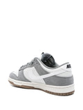 Dunk Low Sneakers