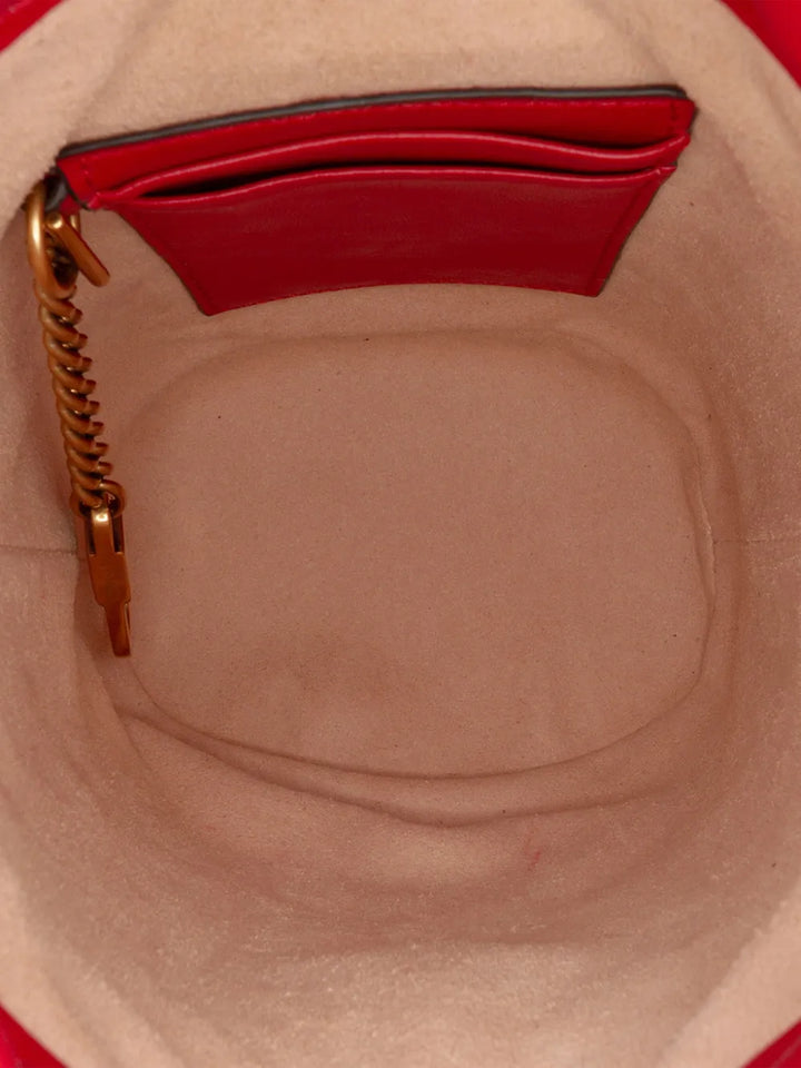 Pre-OwnedGucci Pre-Owned2016-2024 Small GG Marmont Matelasse Leather bucket bag