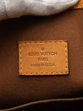 Pre-OwnedLouis Vuitton Pre-Owned2005 Monogram Batignolles Vertical PM handbag
