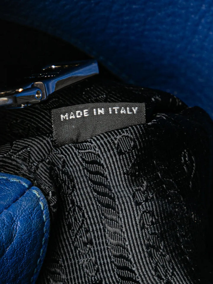 Pre-OwnedPrada Pre-Owned2010-2025 Vitello Daino crossbody bag