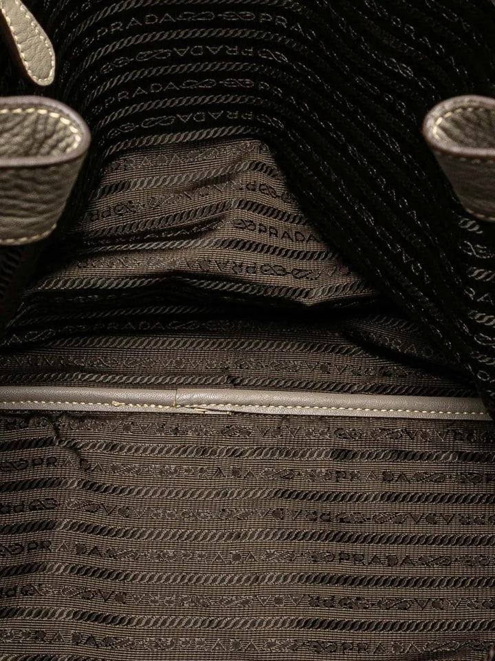 Pre-OwnedPrada Pre-Owned2013-2025 Vitello Daino Side Zip Shopper tote bag