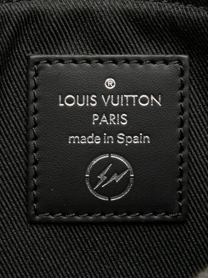 Pre-OwnedLouis Vuitton Pre-Owned2017 Monogram Eclipse Flash Fragment Iphone Case handbag