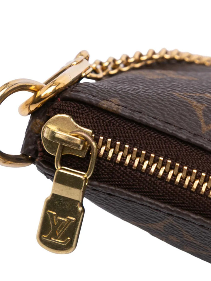 Pre-OwnedLouis Vuitton Pre-Owned2020 Monogram Mini Pochette Accessoires handbag