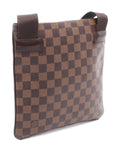 Pre-OwnedLouis Vuitton Pre-Owned2006 Pochette Melville crossbody bag