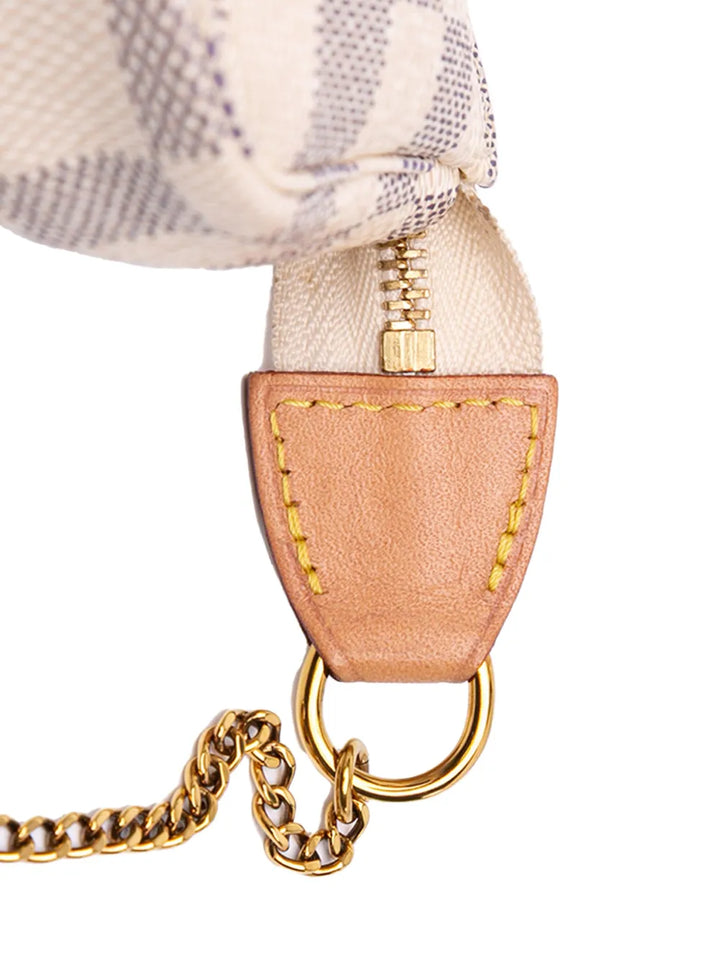 Pre-OwnedLouis Vuitton Pre-Owned2020 Damier Azur Mini Pochette Accessoires handbag