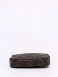 Pre-OwnedLouis Vuitton Pre-Owned2025 Monogram Mini Pochette Accessoires handbag