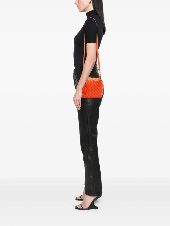 Pre-OwnedBottega Veneta Pre-Owned2012-2025 Nappa Intrecciato Cube crossbody bag