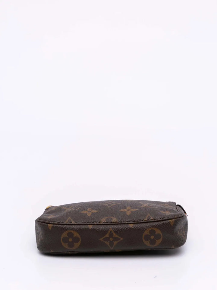 Pre-OwnedLouis Vuitton Pre-Owned2021 Monogram Mini Pochette Accessoires handbag