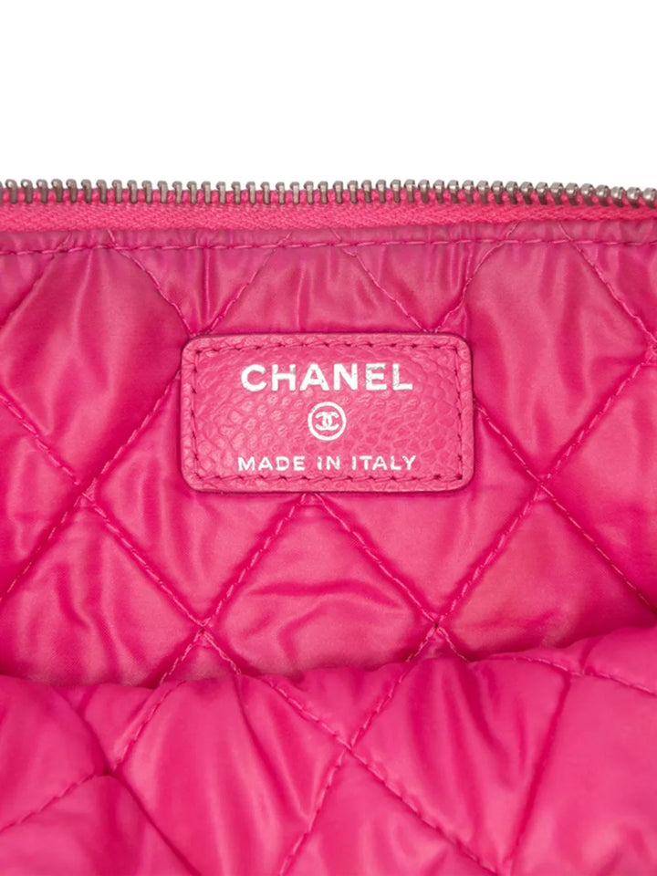 Pre-OwnedCHANEL Pre-Owned2014-2015 Small Quilted Caviar O Case clutch bag
