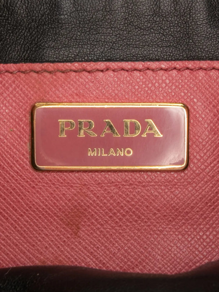 Pre-OwnedPrada Pre-Owned2000-2025 Saffiano Soft Triple Pocket Tote satchel