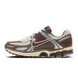  Air Zoom Vomero 5 Shoes Earth Fossil
